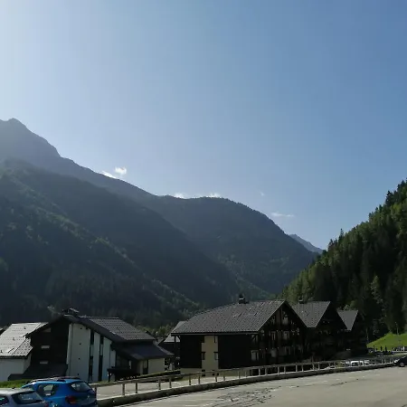 Montjoie - Les Combettes - Le Lay - Wifi Inclus Apartment